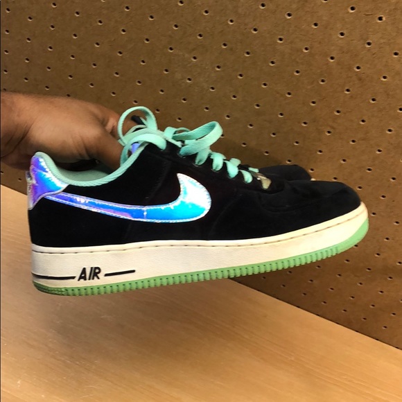 Nike Air Force 1 Low Green Glow Men’s Sz 9 Shoes - Picture 10 of 12